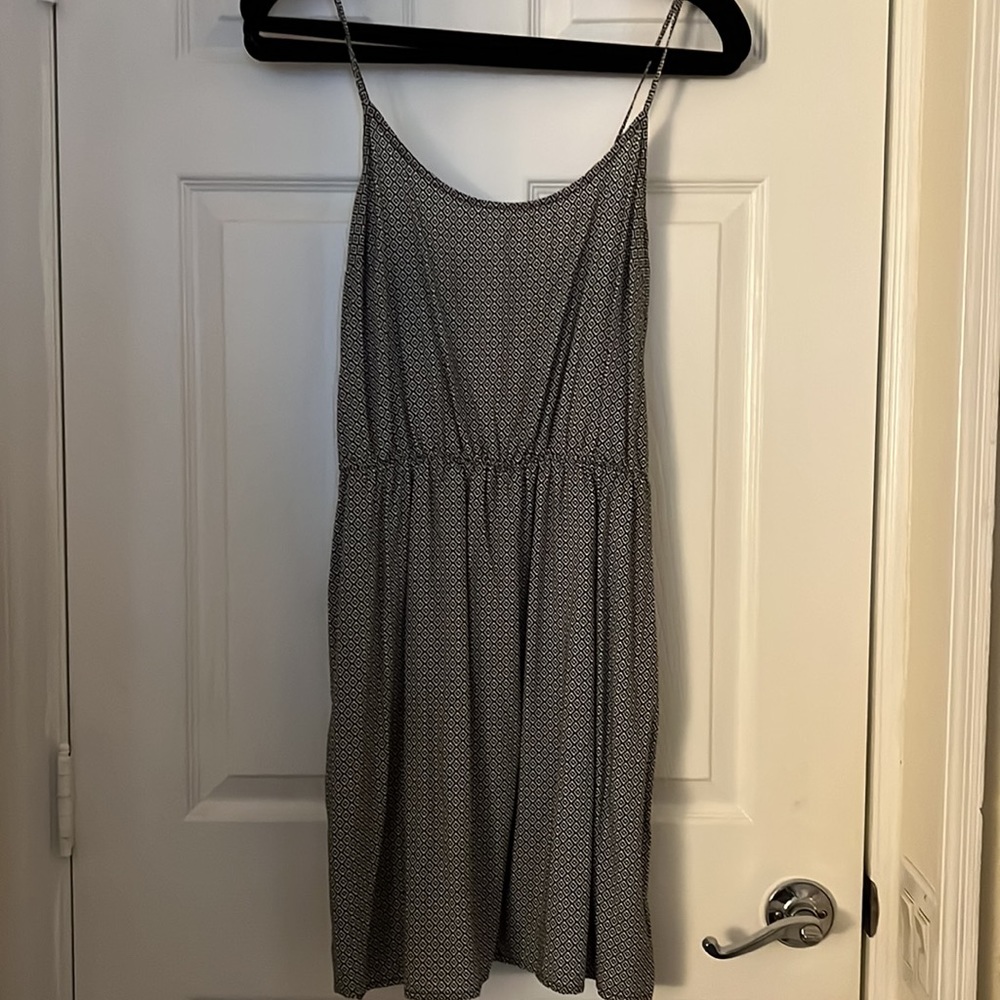 Pattern Dress - Picture 3 of 3